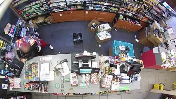 Robbery in 7-Eleven